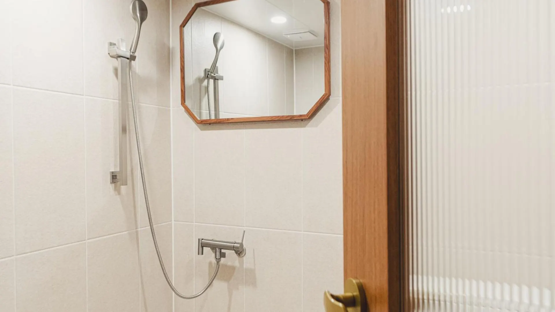 부평 이상한호텔 Incheon Hotel